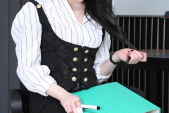 Anna-de-Ville-AH302-anal-17